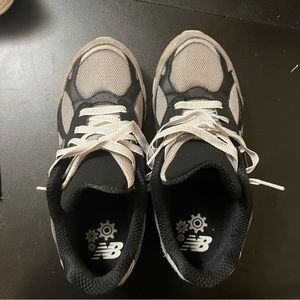 Grade school new balance